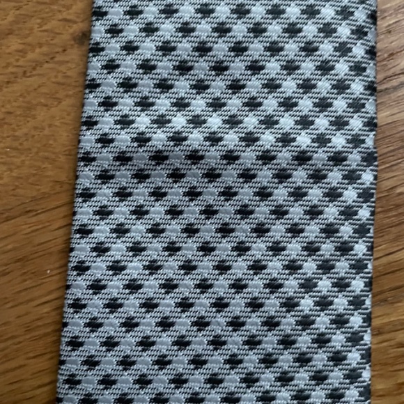 Ties (3 pieces) - Picture 3 of 6